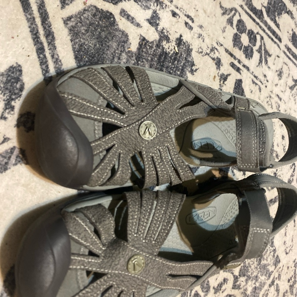 Keen Gray Sandals with Breathable Design